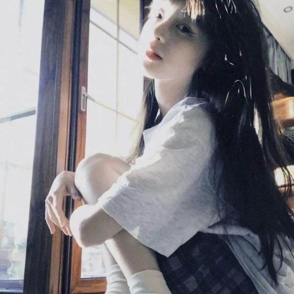 脸庞